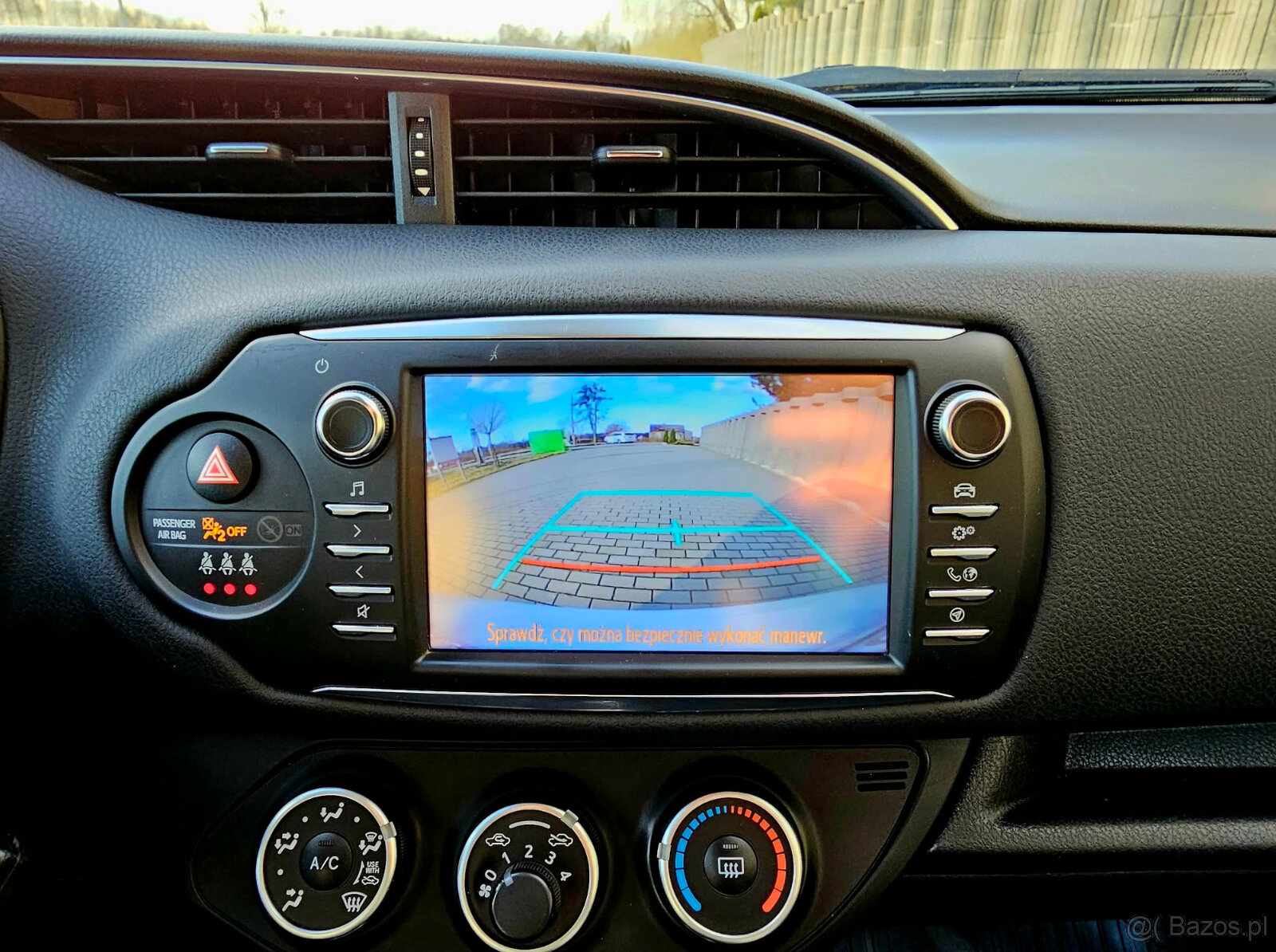 Sprzedam Toyota Yaris 1.5 Benzyna - 7