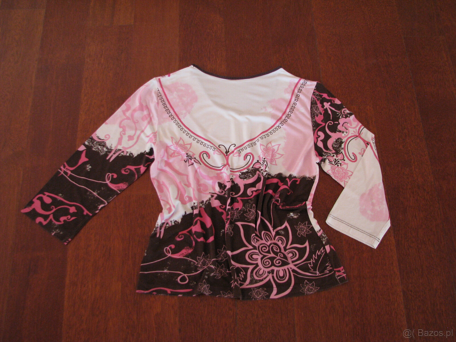 Koszulka damska, bluzka z rękawem 3/4, rozm. M / L cekiny, k - 7