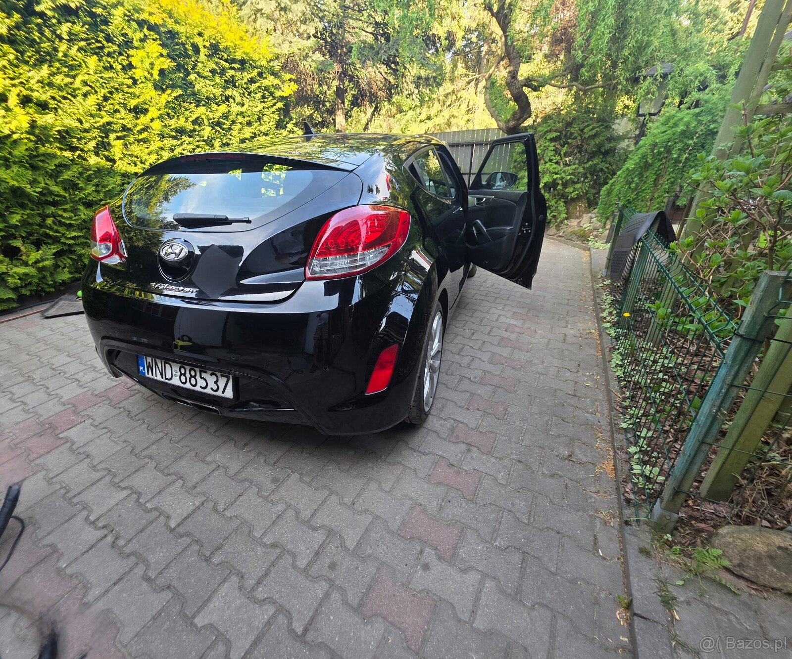 Sprzedam Hyundai Veloster- Garażowany - 7