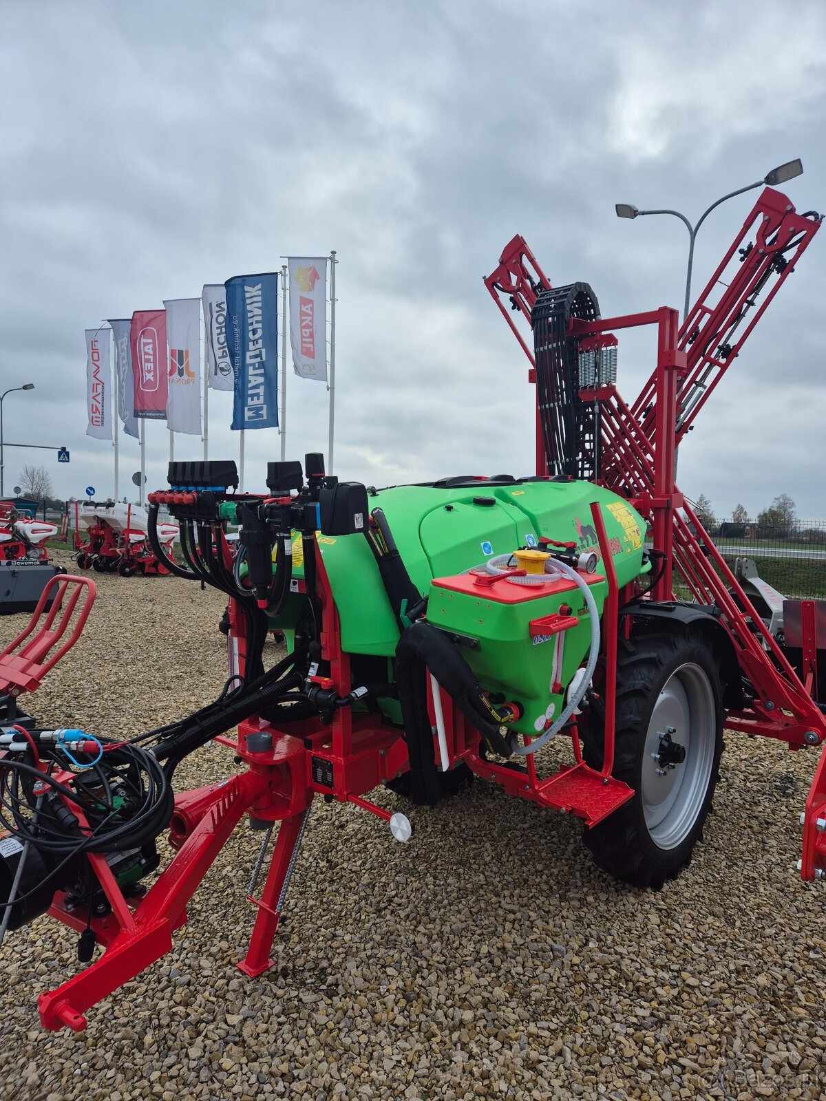 Krukowiak Apollo 1000 PHX opryskiwacz ciągany - 7