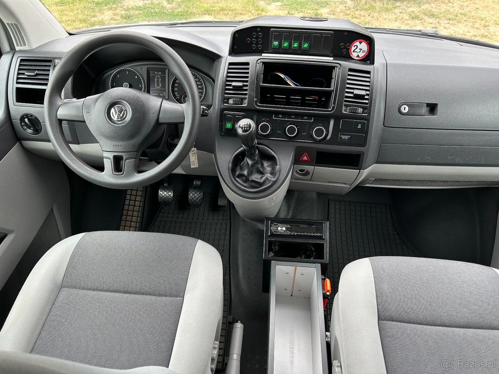 VW T5 2.0 TDI Ambulans / Karetka - DSG 4x4 - 7