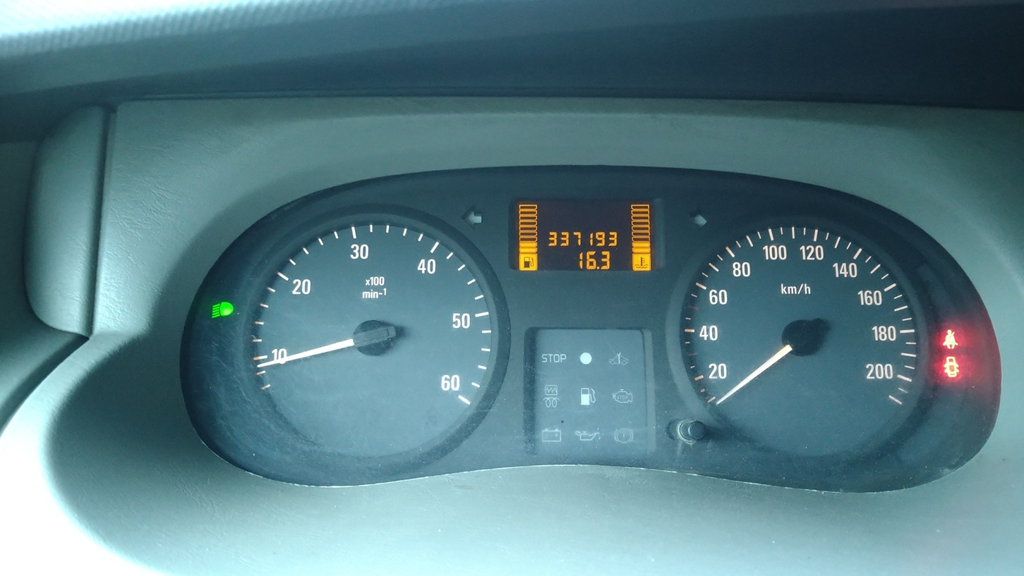opel vivaro 2005r klima 6 osobowy 1.9 - 7