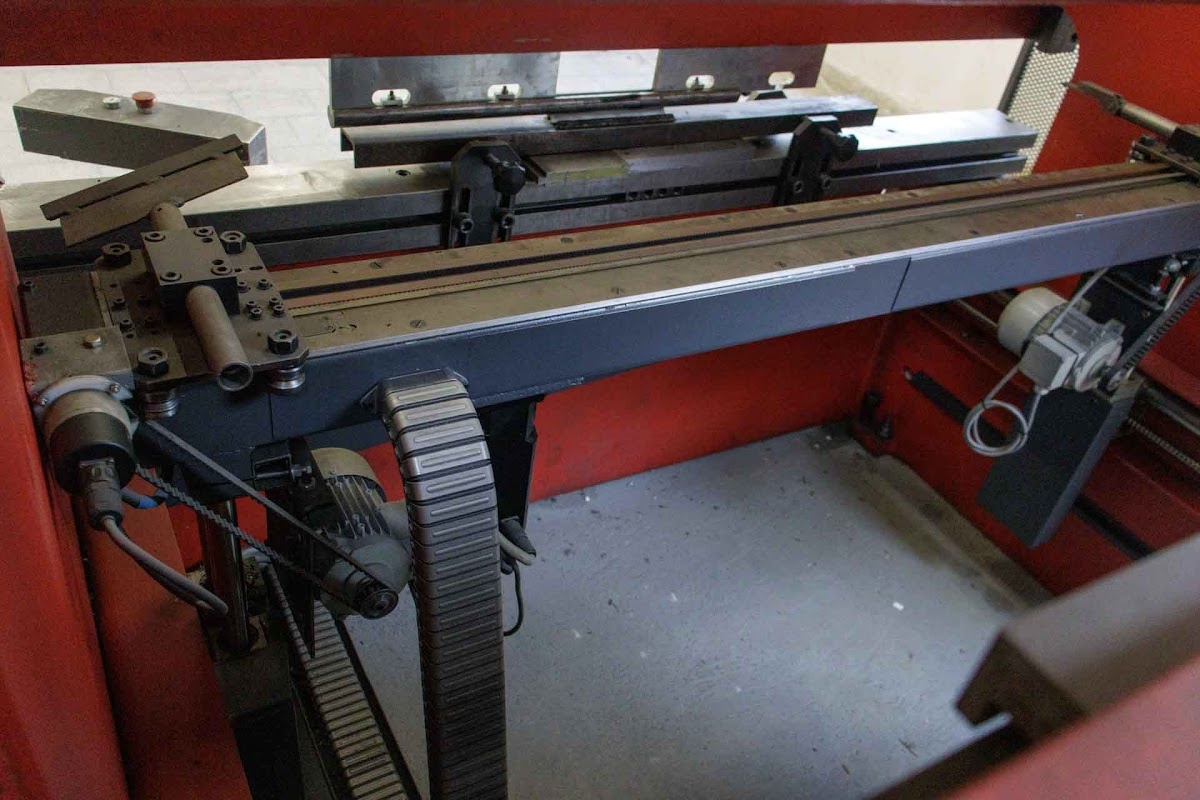 Liptovské strojárne HOL 80/2500 Prasa krawędziowa / CNC - 7