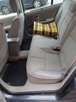 Stan perfekcyjny - Renault Laguna II w wersjii delux 1,9 DCI - 7