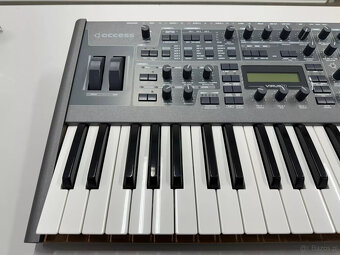 Klawiatura ACCESS Virus TI2 Dark Star w limitowanej edycji - 7