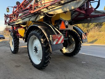 Opryskiwacz samojezdny Hardi Alpha 4100 ramiona 24m beczką 4 - 7