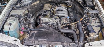 Mercedes E124 2.0 D - 7
