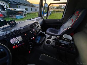 Špeciálne nákladné vozidlo DAF CF 65, hákový nosič kontajner - 7