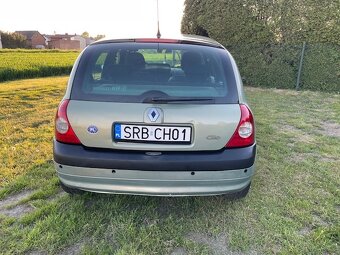 Sprzedam samochód RENAULT CLIO 2 z roku 2002  w stanie bardz - 7