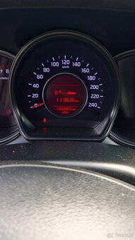 Kia ceed 1.4 hatchback - 7