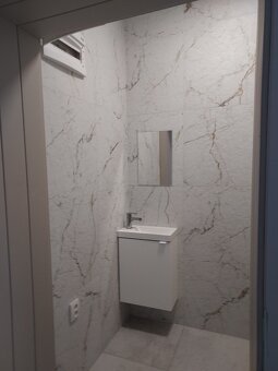 Nowo wyremontowany lokal na rynku – Czeski Cieszyn - 7