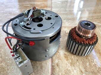 Jawa Kývačka, Panelka 250 – prądnica po regeneracji - 7