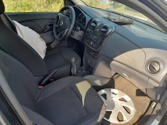 Dacia Sandero 0,9 tCe - 7