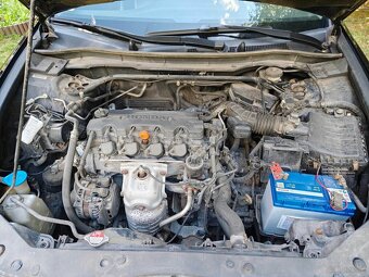 Honda Accord kombi 2.0 - 7