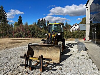 JCB 406 B ŁADOWARKA KOŁOWA 2013R | | 407 409 VOLVO L30 - 7