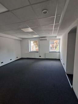 Lokal usługowy 80m² – parter z witryną, ul. Górnośląska - 7