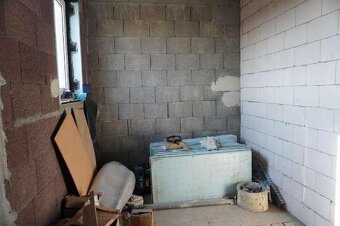 Nieruchomość gruntowa z domem w trakcie realizacji - 7