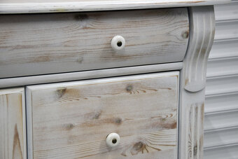 komoda z drewna sosnowego - jak nowa - 7