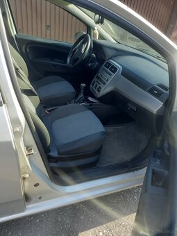 Grande punto 1.4 8v - 7