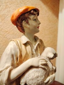 Duża figura Leonardo Chłopiec z owieczką - 7
