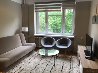 Przytulny apartament na doby,2 pok.,4 osoby,kuchnia,łazienka - 7