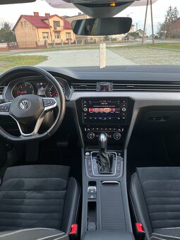 Sprzedam Volkswagen Passat 2.0 TDI SCR DSG7 Elegance Lift Mo - 7