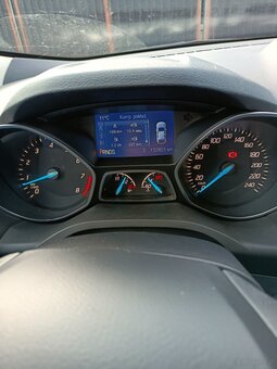 Ford Kuga - 7