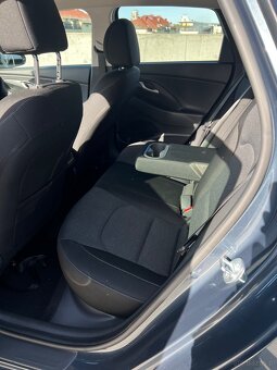 Hyundai i30 1.5 T-GDi CW MHEV 7DCT, Play 2024 - 7