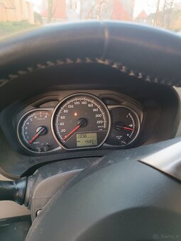 Toyota Yaris 1.0 2017 - 7