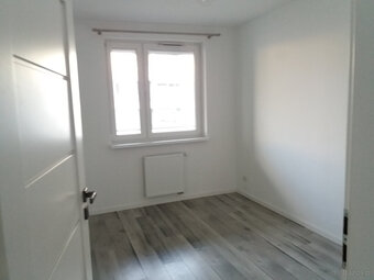 Wynajmę mieszkanie 3 pokojowe 2 os. na os.EU w Koszalinie - 7