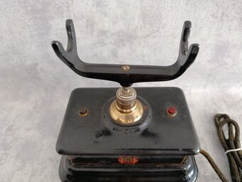 Bardzo stary duński telefon Jydsk z poczty w Kopenhadze. - 7