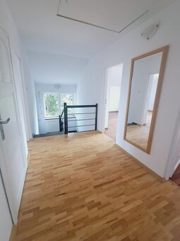 Nowoczesny dom jednorodzinny 186 m², Piotrów - 7