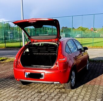 Sprzedam samochód Citroen C-4 - 7