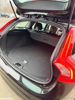 VOLVO V60 2017R 2,0DIESEL - 7