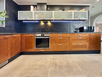 Dom piętrowy w zab. bliźniaczej o pow. 203m2, działka 387m2, - 7