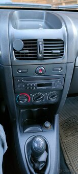 renault Clio 1.5 dCi z klimatyzacją - 7