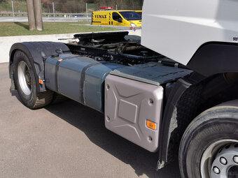 Sprzedam ciągnik siodłowy RENAULT C 520 DTI 13 E6 z hydrau - 7