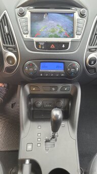 Hyundai ix35 2,0 CRDi Premium 4WD - 7