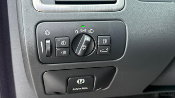 Volvo XC70 D5 4x4 2008r Full opcja Szwajcar - 7