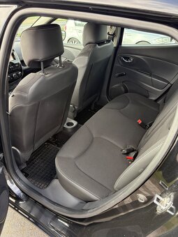 Sprzedam ładne renulat clio.Uzytkowany przez kobiete - 7
