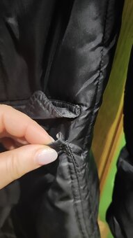 Czarna ciepła kurtka zimowa z kapturem/kołnierz - 7