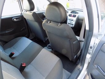 Sprzedam Opel Corsa 2006 r. 1.2 benzyna - 7