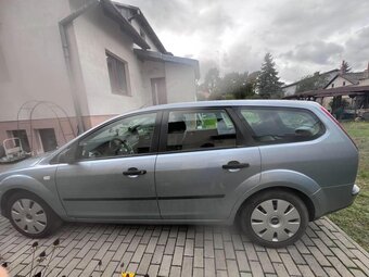 Mam na sprzedaż samochód Ford Focus (2006) - 7