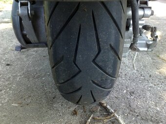 Suzuki Burgman 650 AC 36. 800 tys km 2004r - 7