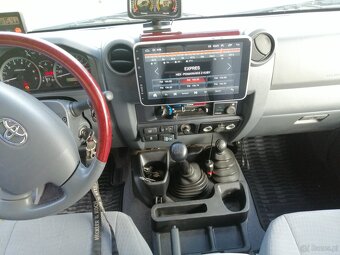 Toyota Land Cruiser - 7