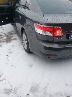 Sprzedam Toyota Avensis automat - 7