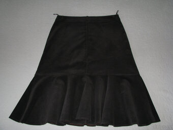 Sztruksowa spódnica z kloszem, kloszowana, brąz, rozm. 44 - 7