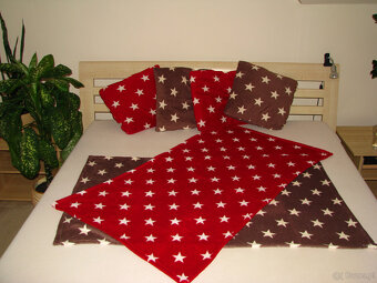 Dekoracyjne pluszowe poszewki 45x45 gwiazdki 6 szt + kocyki - 7