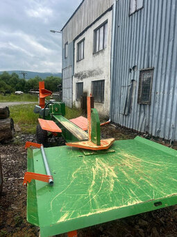 Oferuję na sprzedaż łuparkę Tark-50 - 7