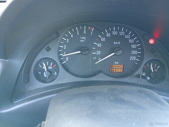 Opel corsa - 7